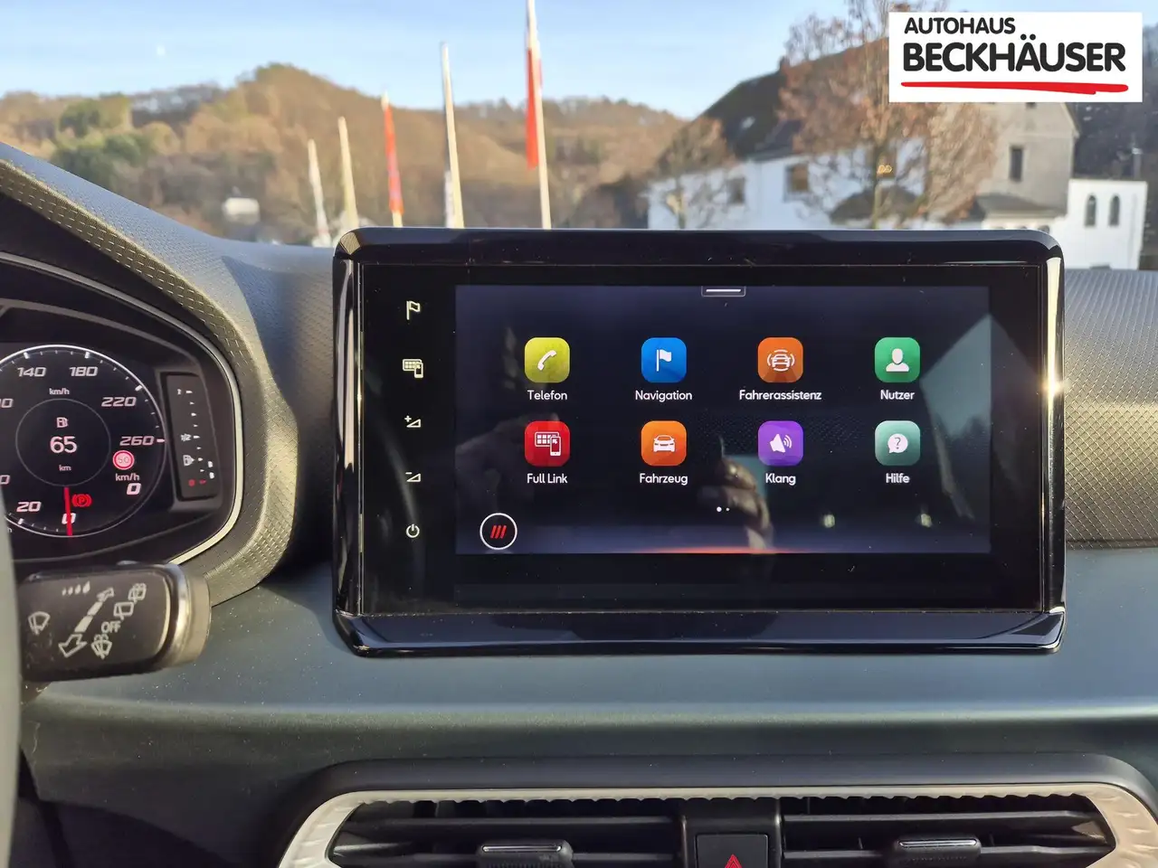 SEAT Arona Xperience 1,0TSI - LED-Scheinwerfer, Navi, SHZ,... 31