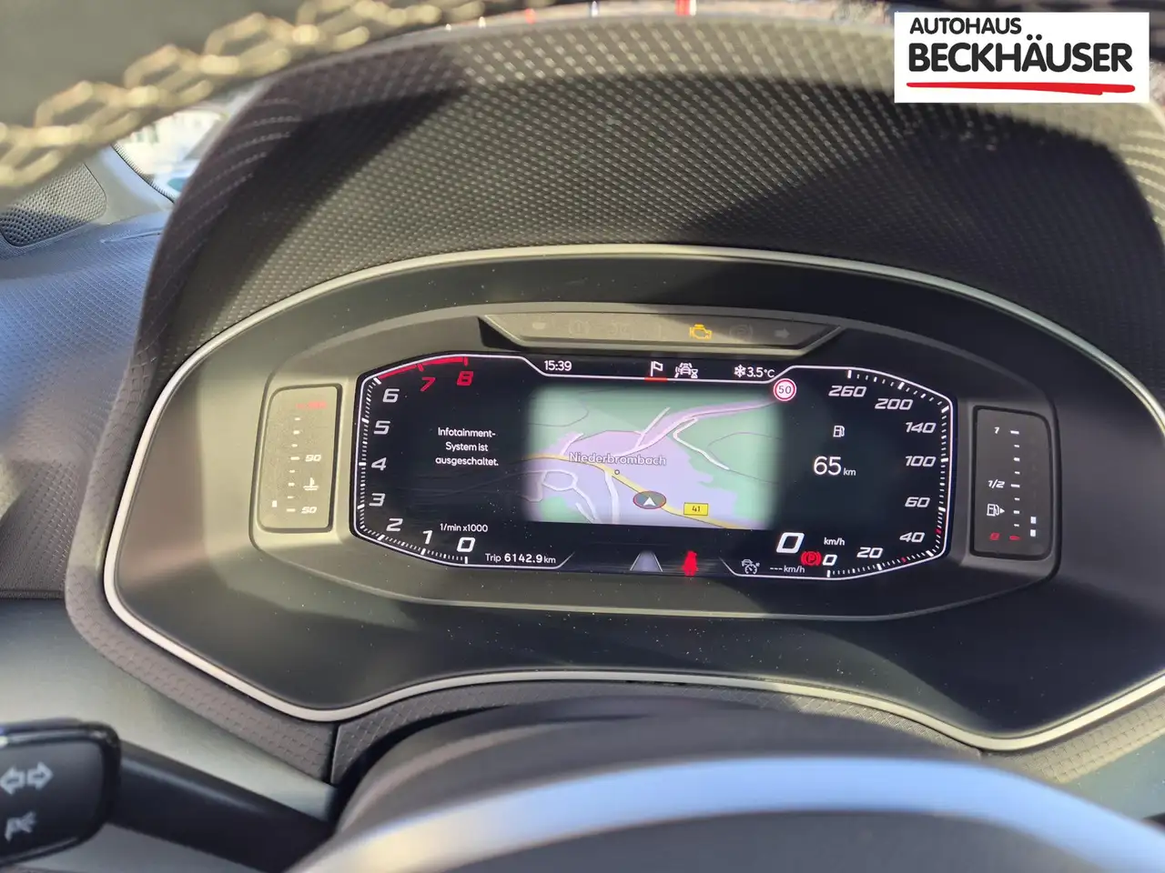SEAT Arona Xperience 1,0TSI - LED-Scheinwerfer, Navi, SHZ,... 27
