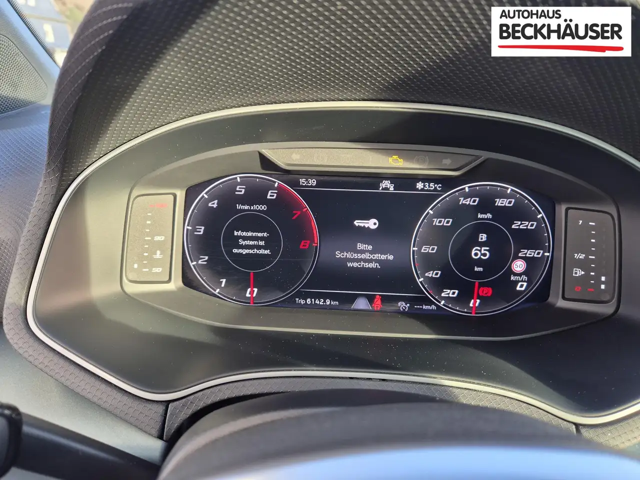 SEAT Arona Xperience 1,0TSI - LED-Scheinwerfer, Navi, SHZ,... 22