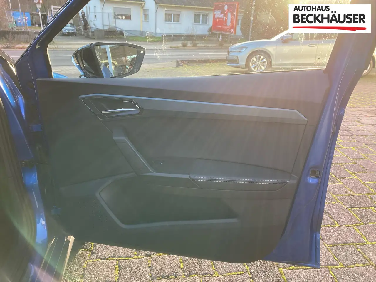 SEAT Arona Xperience 1,0TSI - LED-Scheinwerfer, Navi, SHZ,... 9