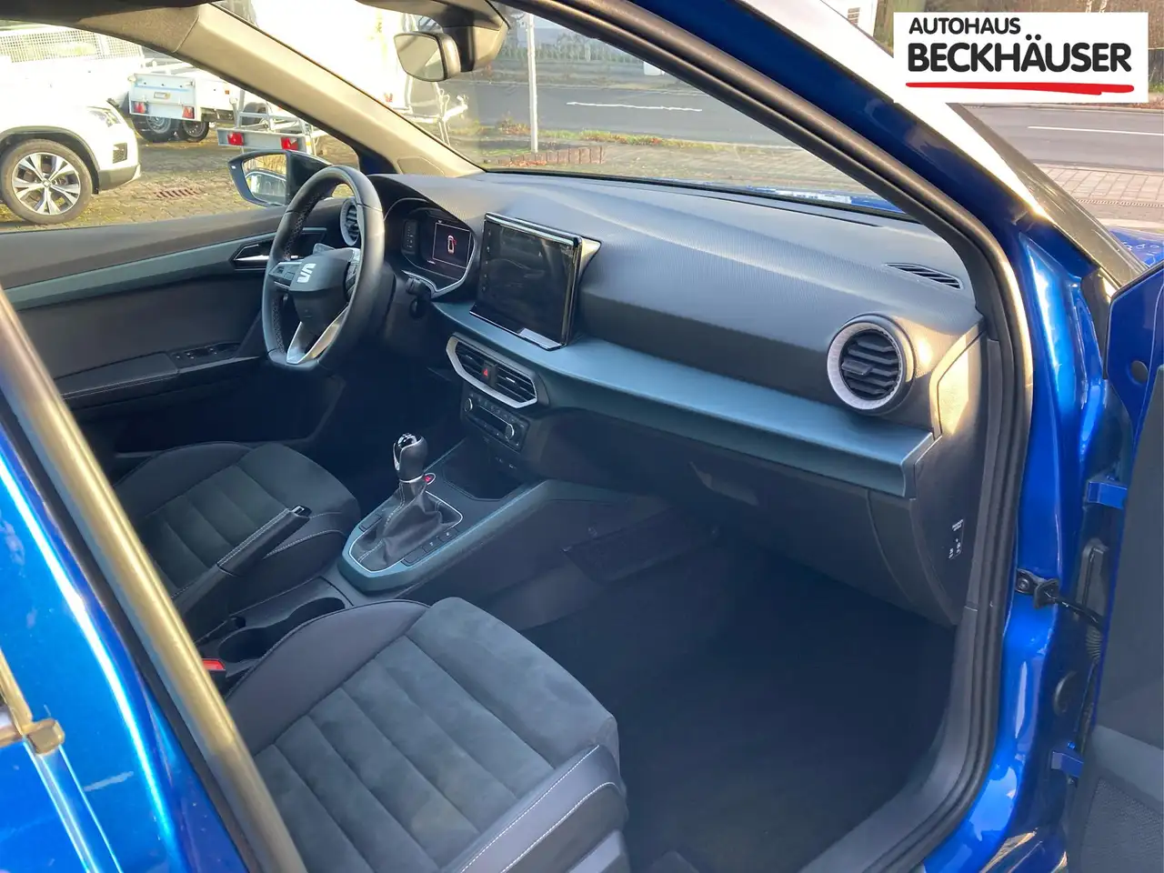 SEAT Arona Xperience 1,0TSI - LED-Scheinwerfer, Navi, SHZ,... 10