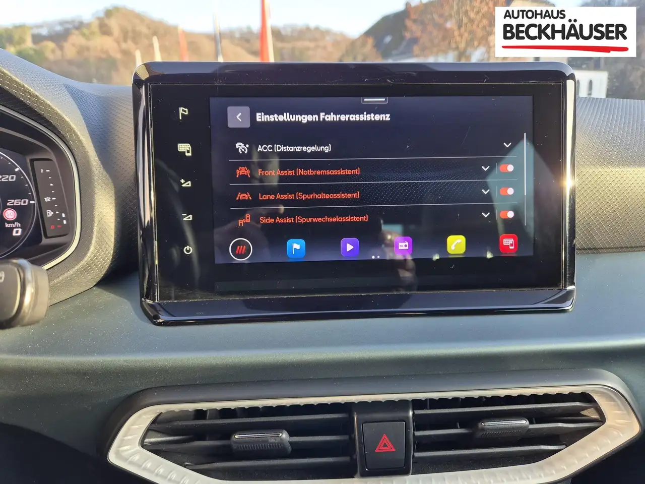 SEAT Arona Xperience 1,0TSI - LED-Scheinwerfer, Navi, SHZ,... 34