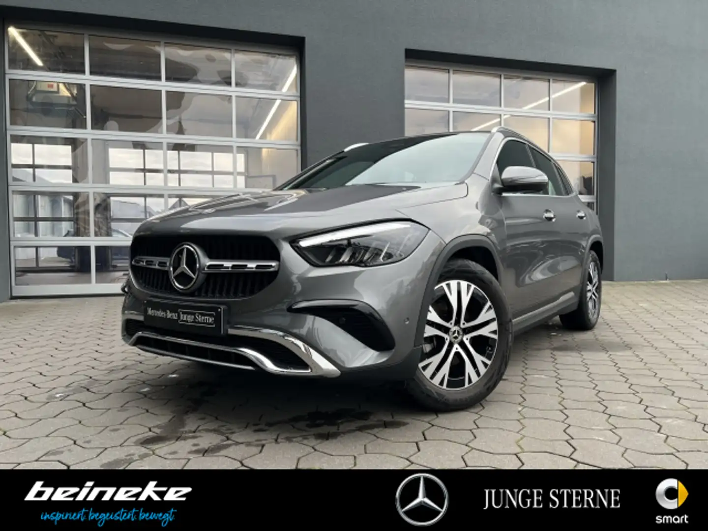 Mercedes-Benz GLA 200 GLA 200 Progressive LED AHK Kamera Easy-Pack SH Grau - 2