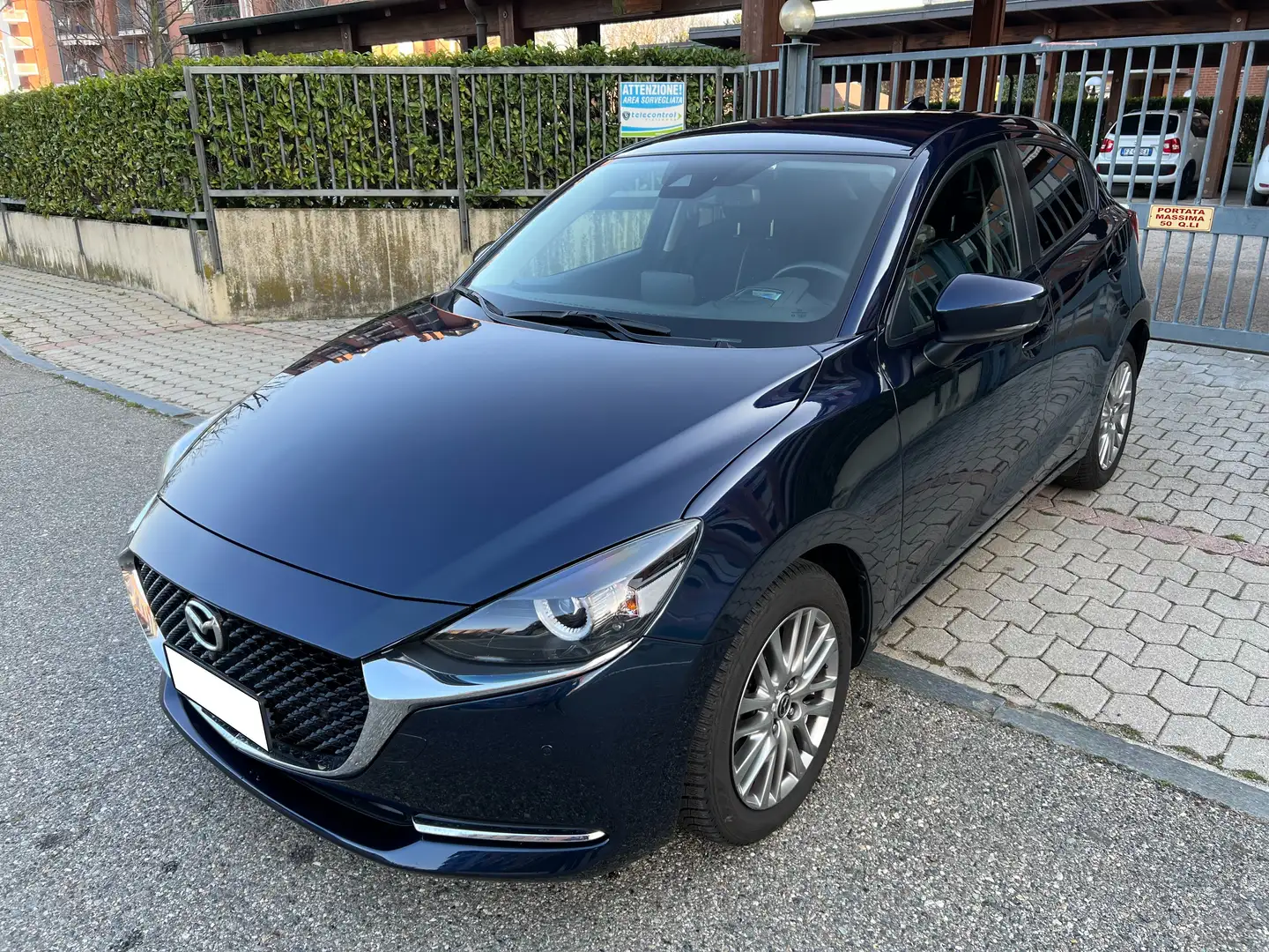 Mazda 2 1.5 m-hybrid Evolve I-Activsense Skyactive 90cv Blu/Azzurro - 1