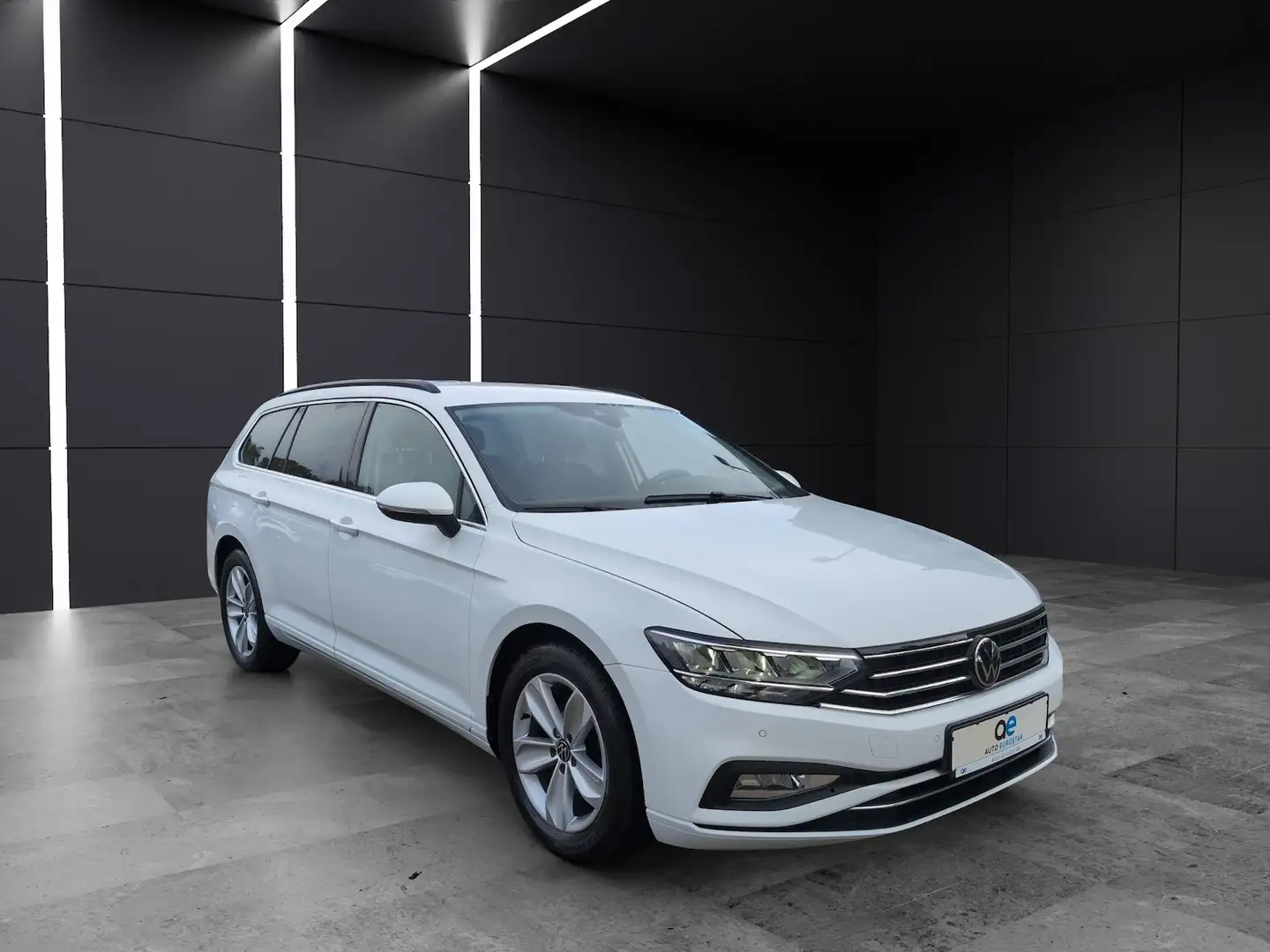 Volkswagen Passat Variant Business *eAHK*Navi*Digital*LED* Weiß - 2