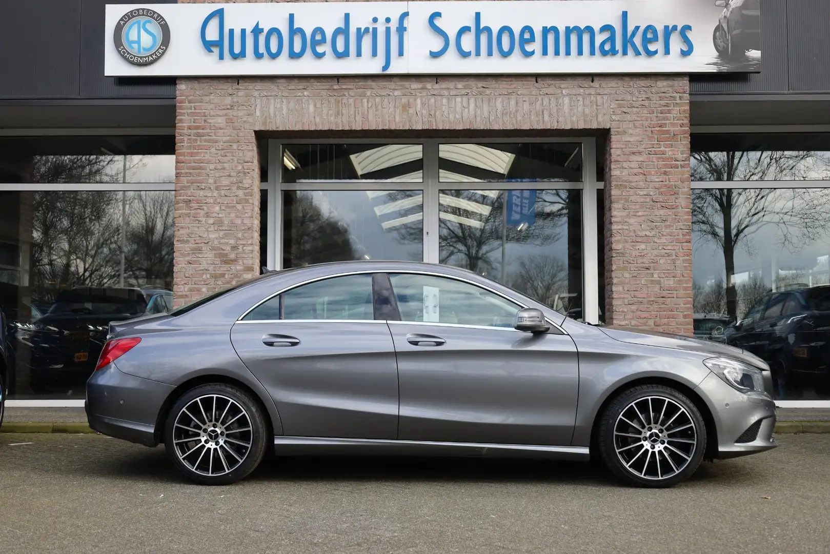 Mercedes-Benz CLA 180 CDI Ambition STOELVERW. NAVI 2xPDC CRUISE HALFLEER Grau - 2