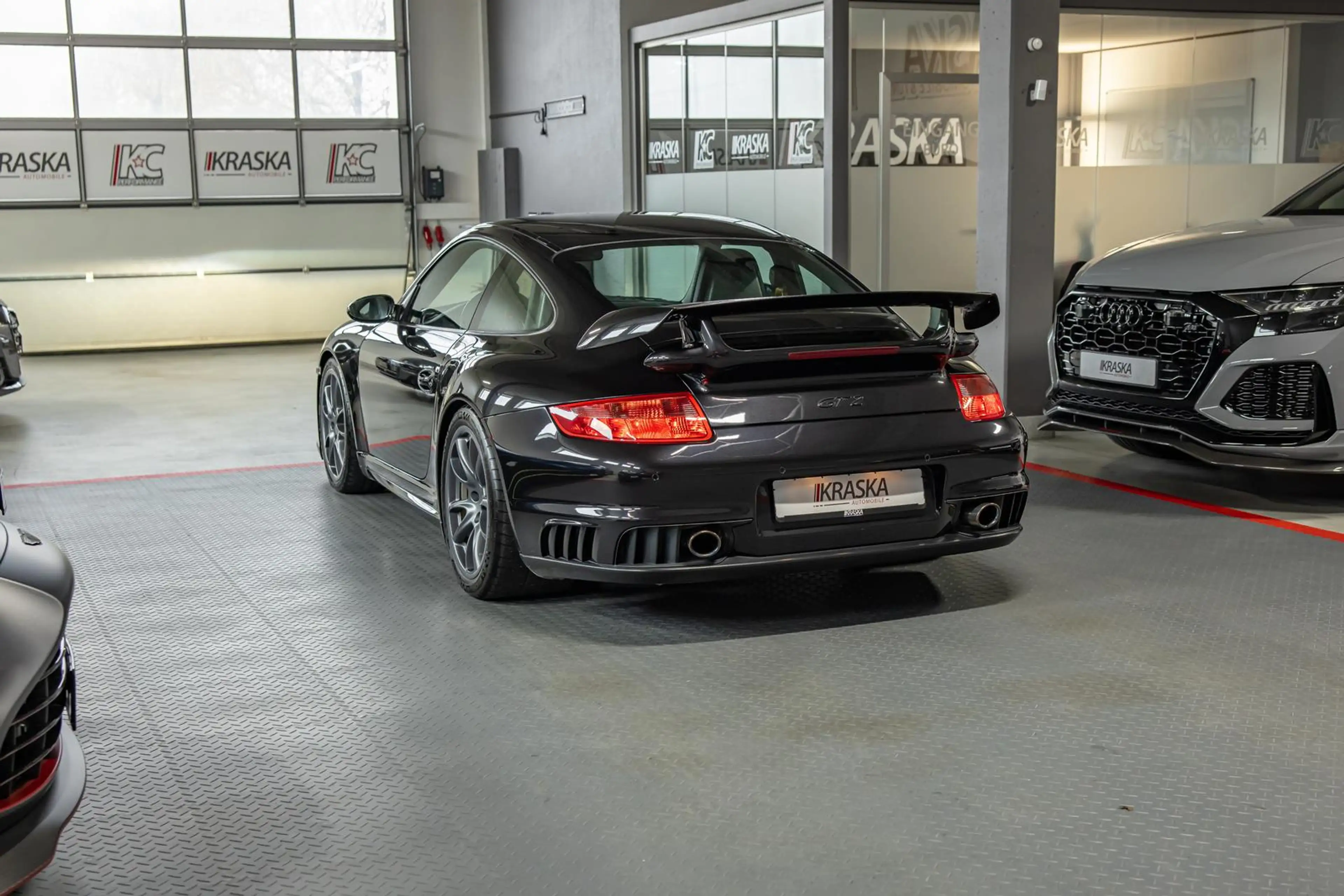 Porsche 911 3.6 Turbo GT2 PDC BOSE KERAMIK VOLL-LEDER — photo 11