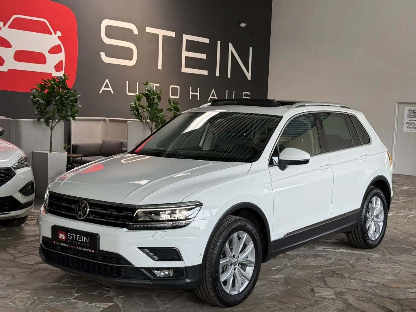 Volkswagen Tiguan Highline 4Motion 1.Hand Pano Head-Up ACC Weiß - 1