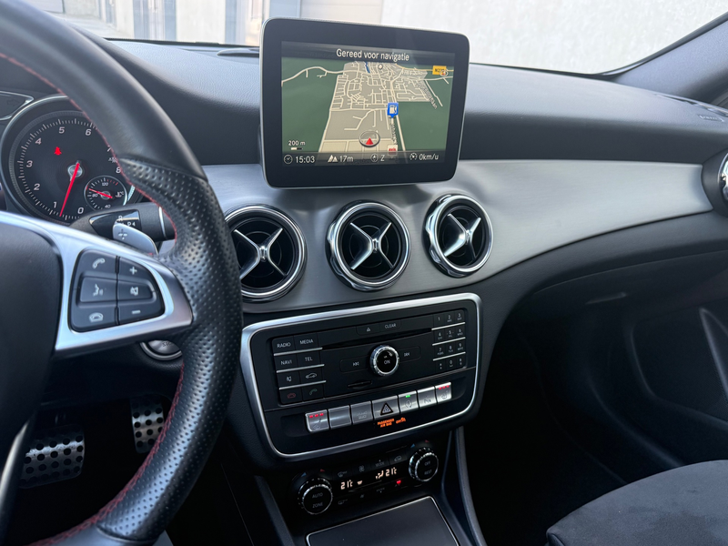 Mercedes-Benz GLA 180 BS 2017 Grijs AMG NAP|LED|APK — photo 21