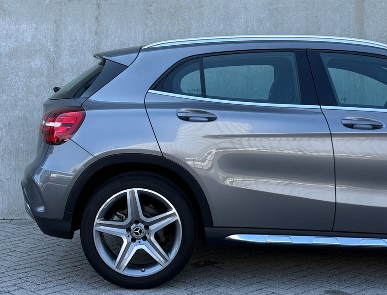 Mercedes-Benz GLA 180 BS 2017 Grijs AMG NAP|LED|APK — photo 15