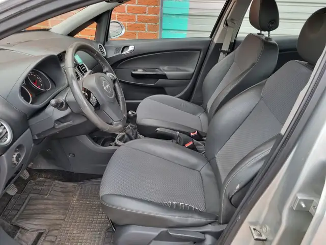 Opel Corsa view 5