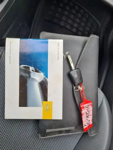 Opel Corsa view 8