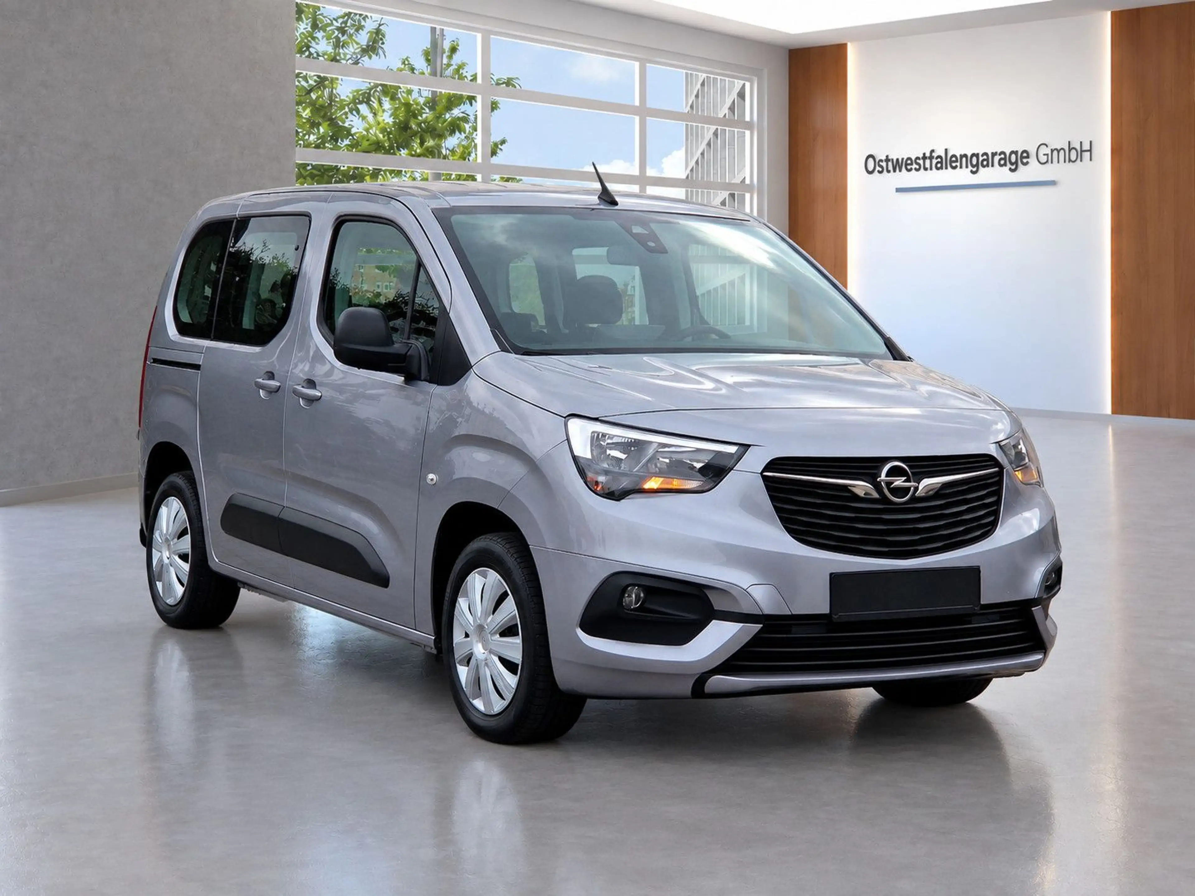 Opel Combo Life E Edition (1. Hand, 5-Sitzer) — photo 9