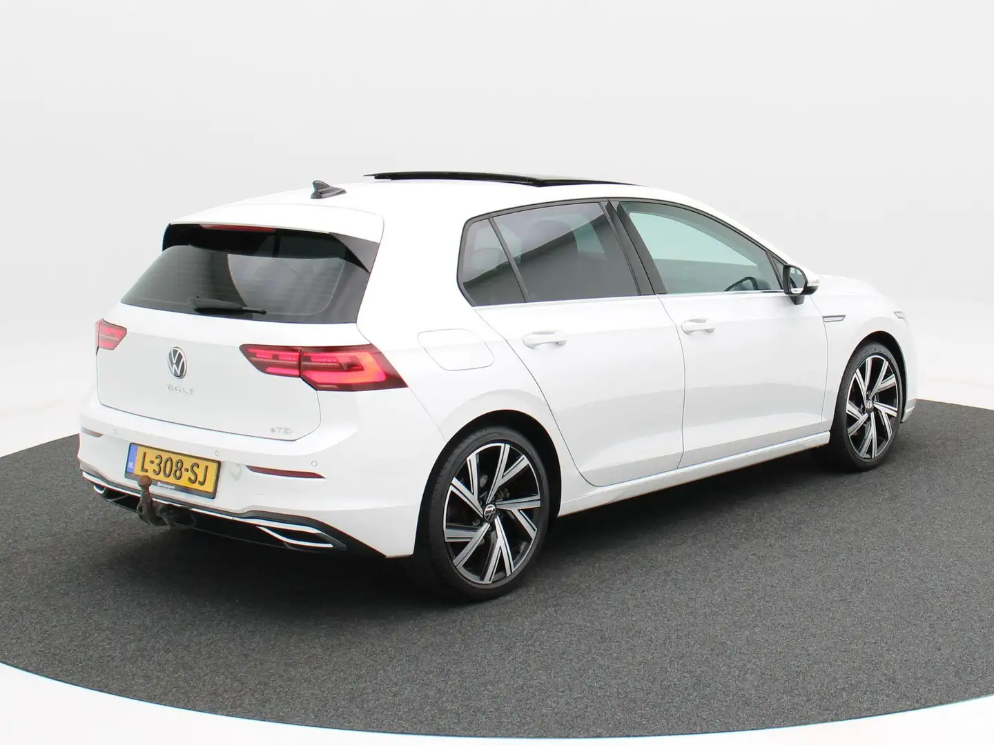 Volkswagen Golf 1.5 eTSi 150 Pk Automaat Style | Full LED | Panora Wit - 2