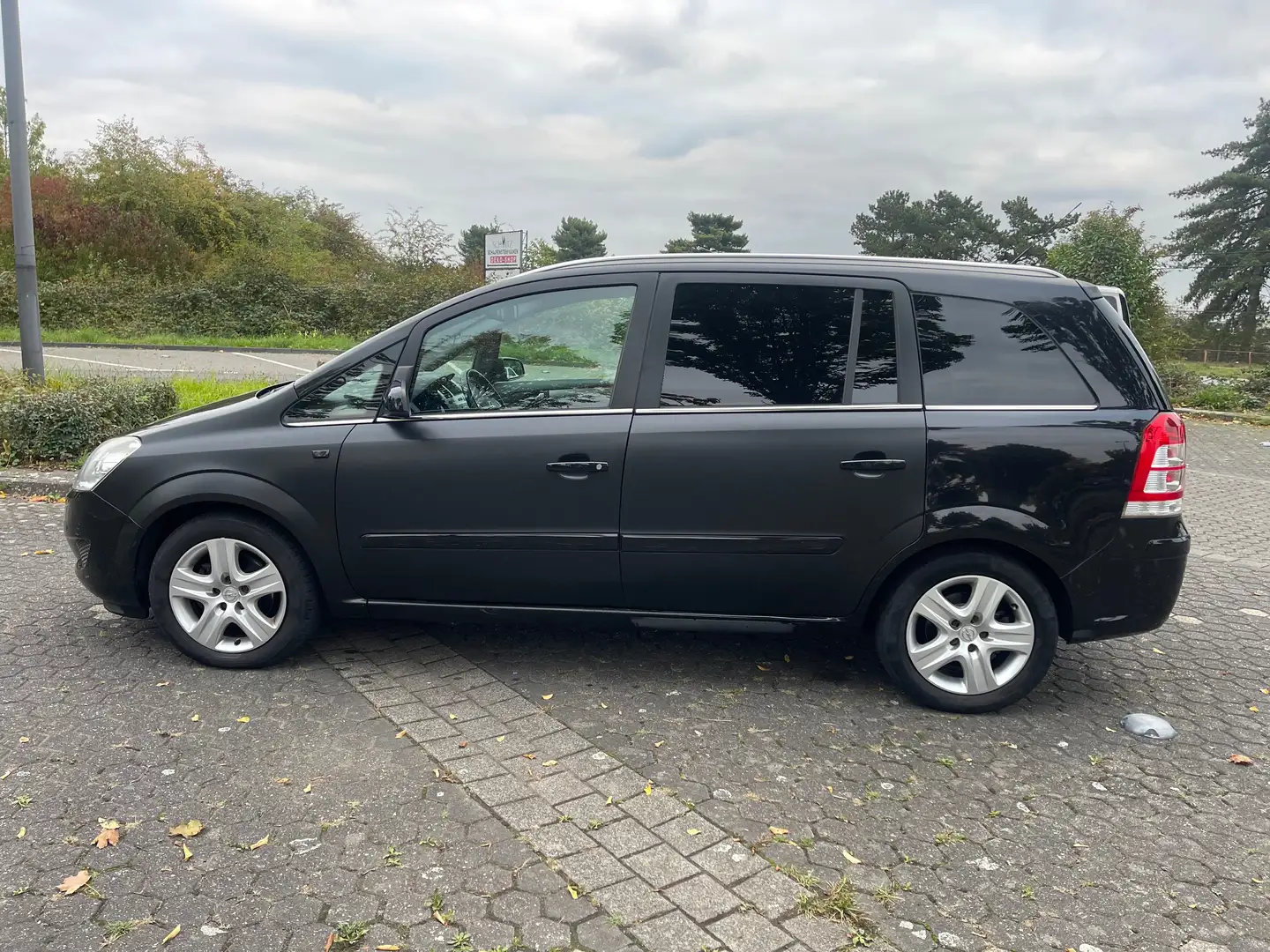 Opel Zafira Edition Noir - 2