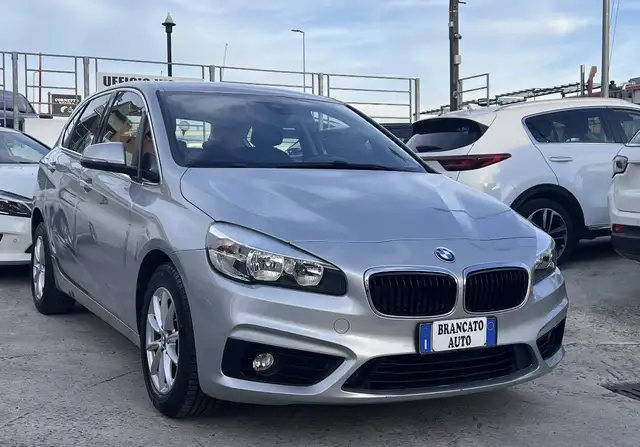 BMW 218