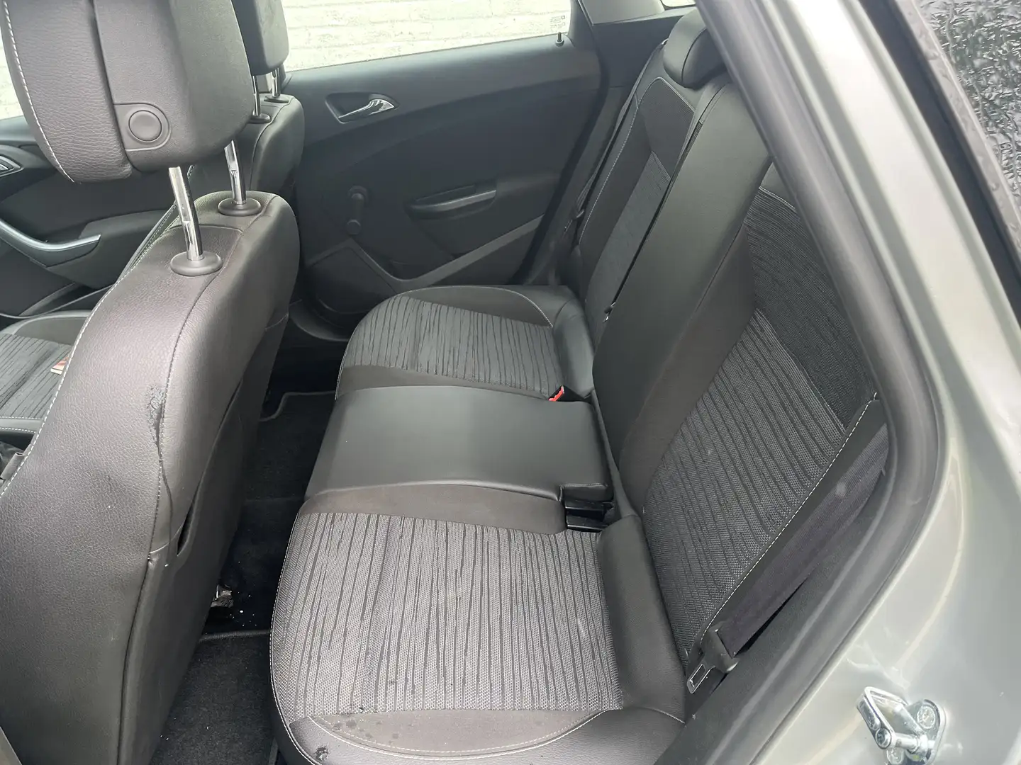 Opel Astra Euro6 b (marchand export) - 1