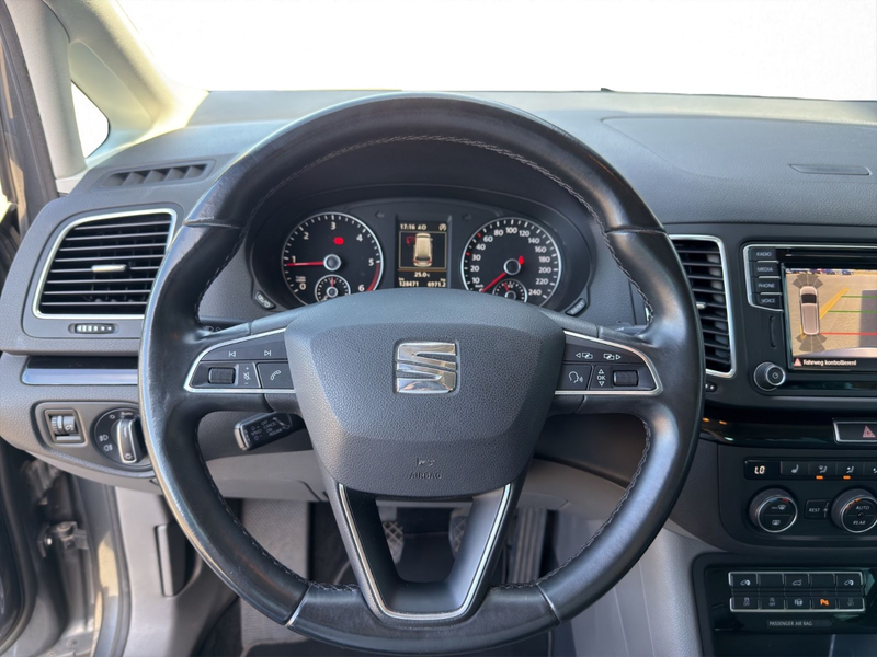 SEAT Alhambra Style/elektr. Schiebetüren/Navi/Xenon — photo 10