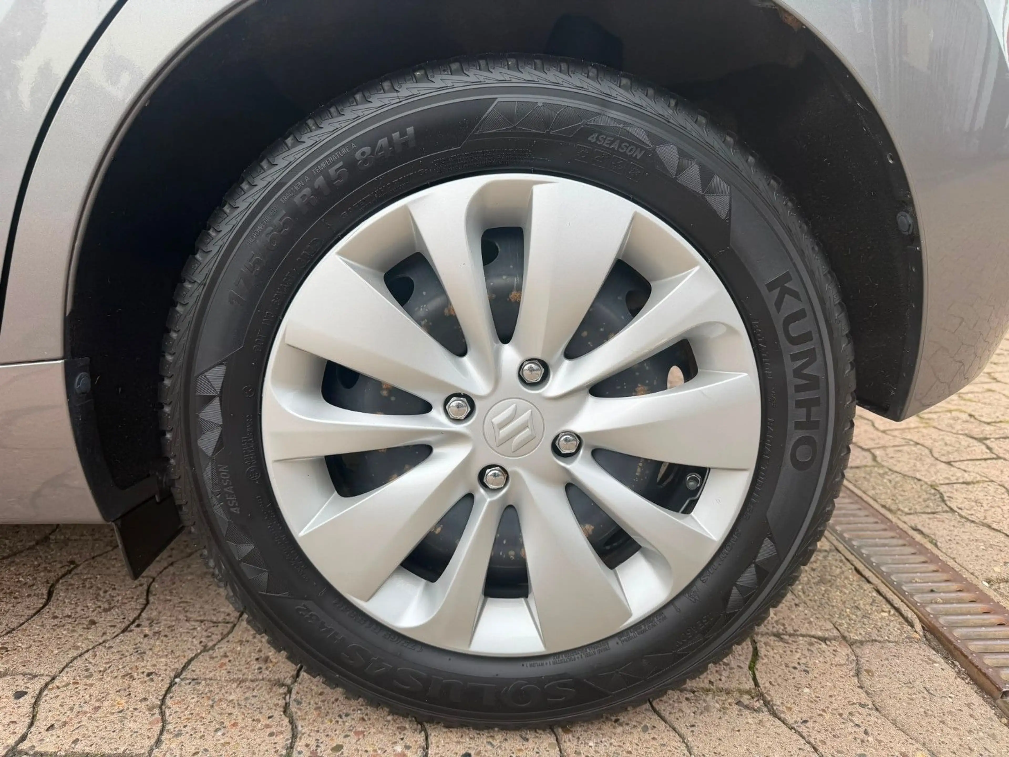 Suzuki Baleno Club|Klimaanlage|Bluetooth|Allwetter — photo 10