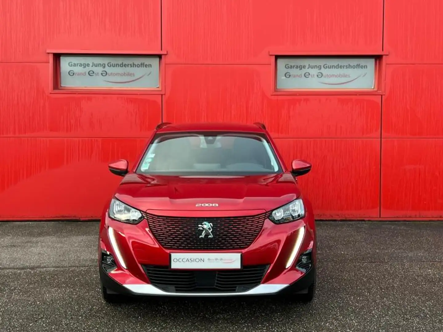 Peugeot e-2008 e-2008 136ch Allure Pack/Eligible LOA Rouge - 2
