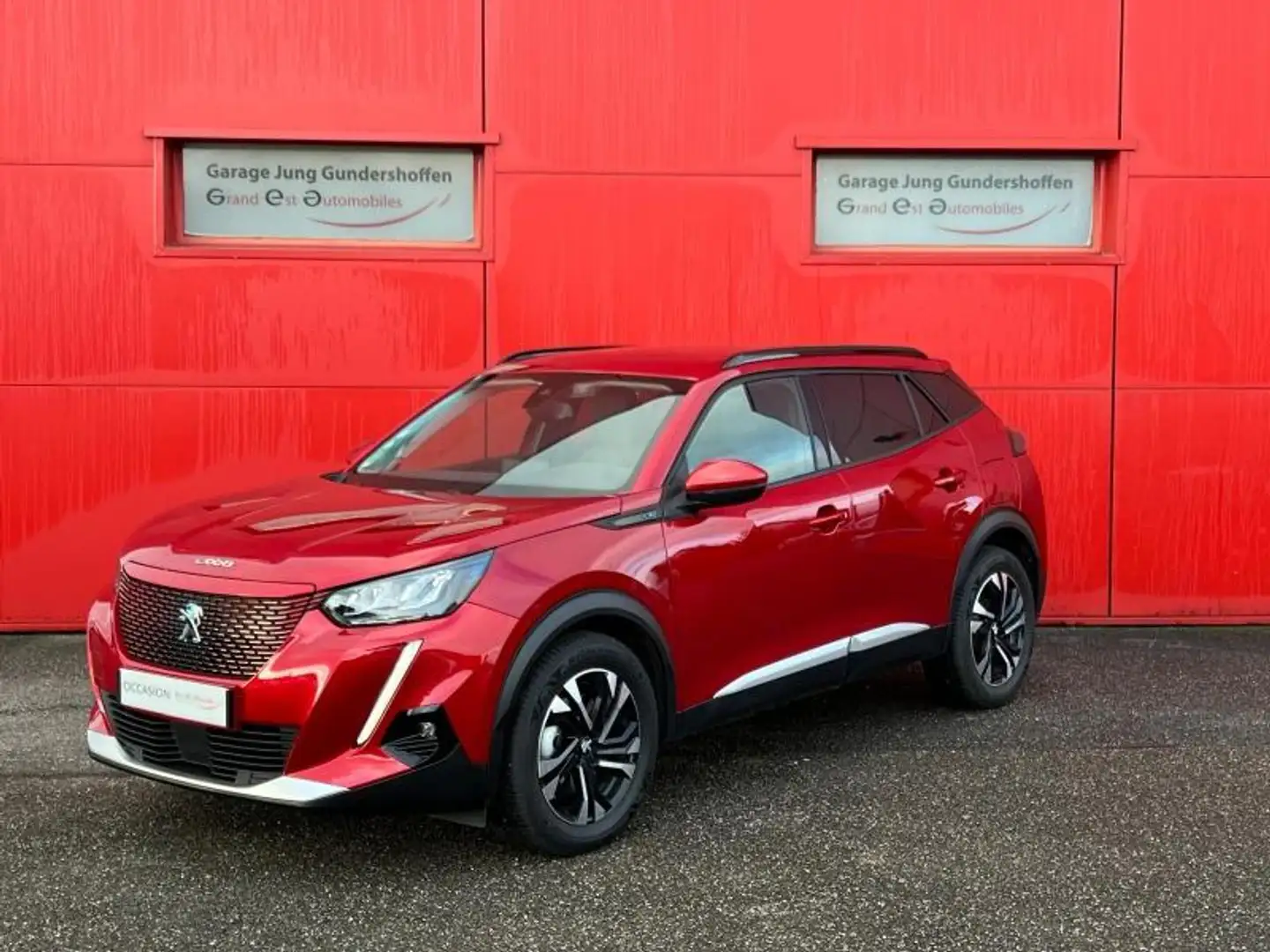 Peugeot e-2008 e-2008 136ch Allure Pack/Eligible LOA Rouge - 1