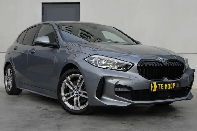 BMW 118 M Sport | CarPlay | GPS Pro | LED | Sportzetels verwarmd | Parkeerhulp | Cruise Control