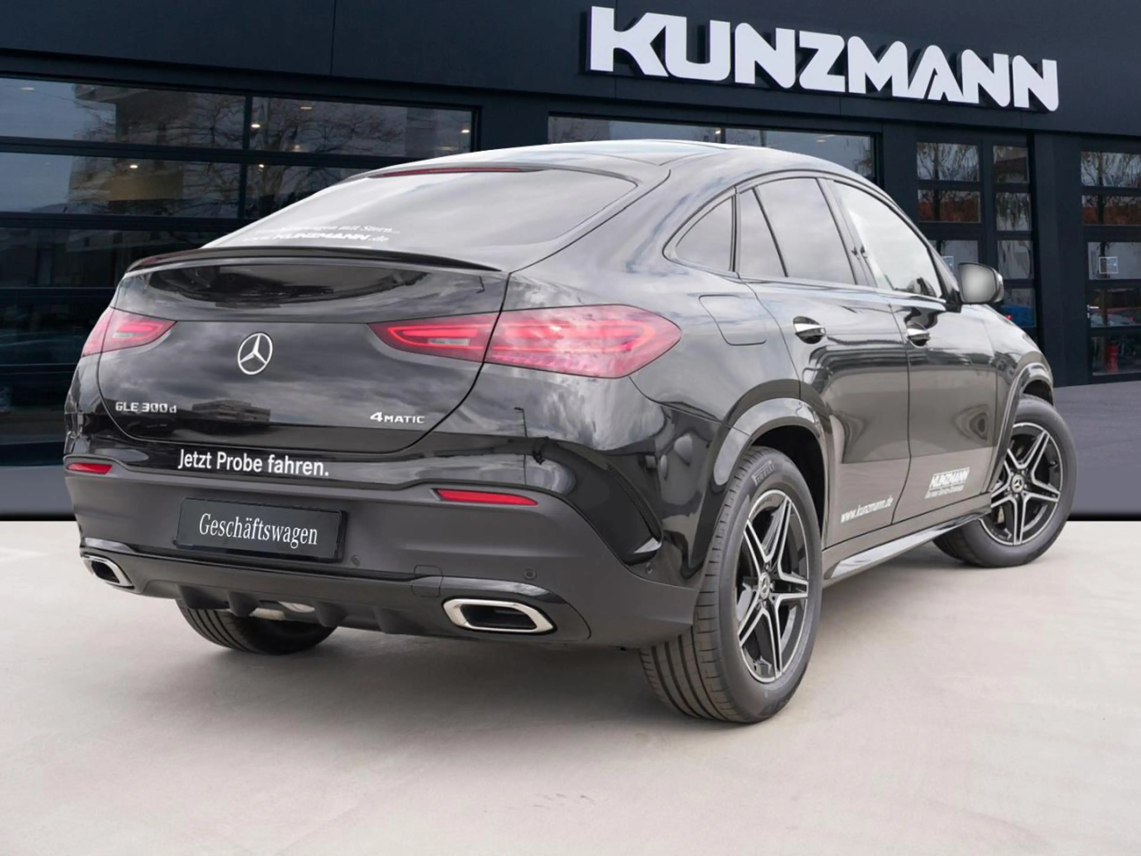 Mercedes-Benz GLE 300 d 4MATIC Coupé AMG Night Panorama 360° — photo 3
