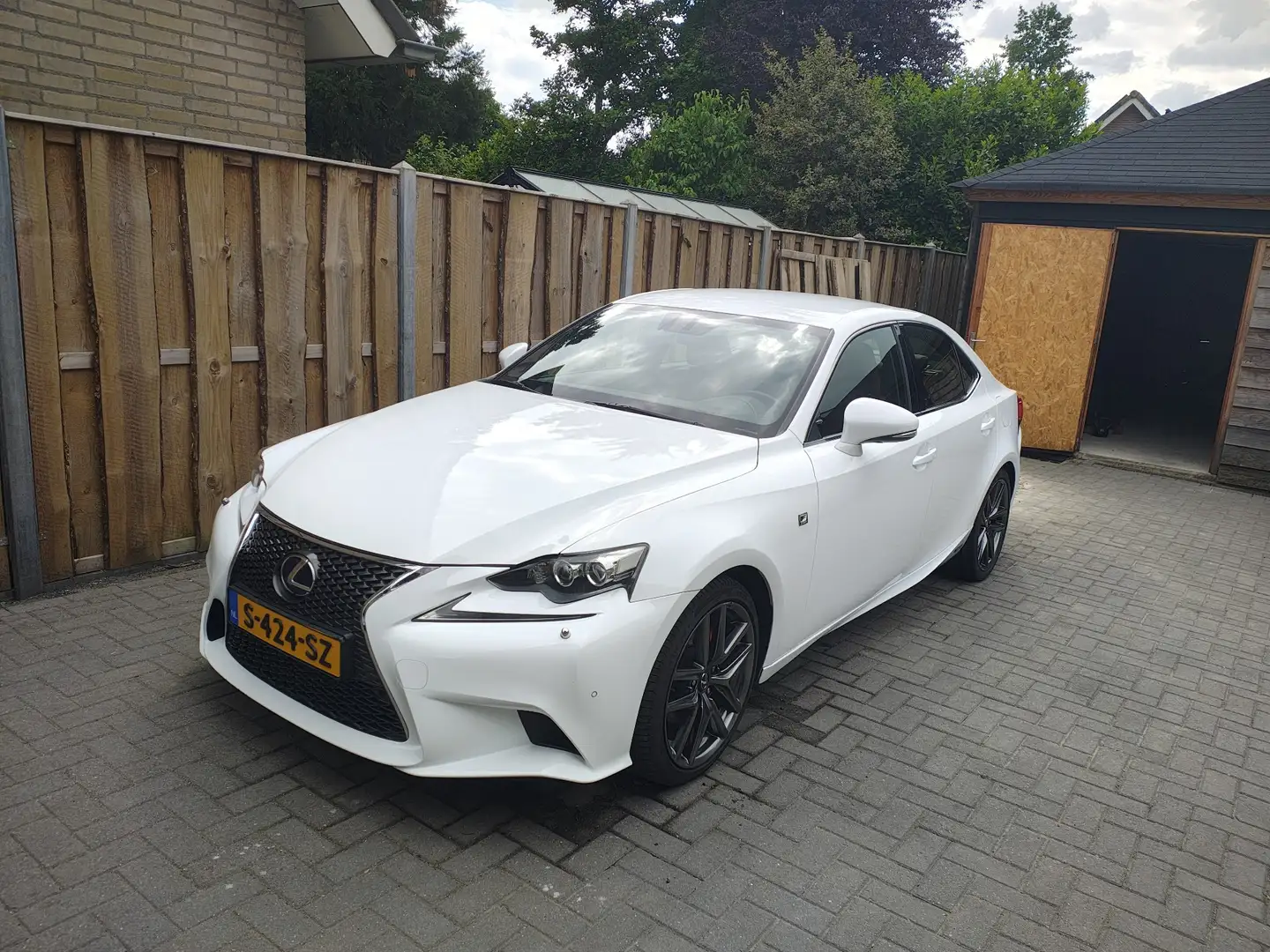 Lexus IS 300 300h FSport Line "2 jaar fabrieksgarantie op accu" Wit - 1