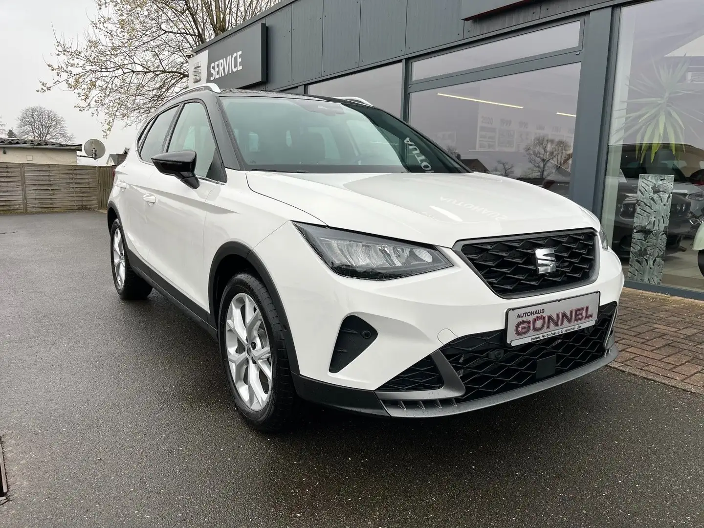 SEAT Arona FR DSG Kessy Virtual SHZ LED Weiß - 1
