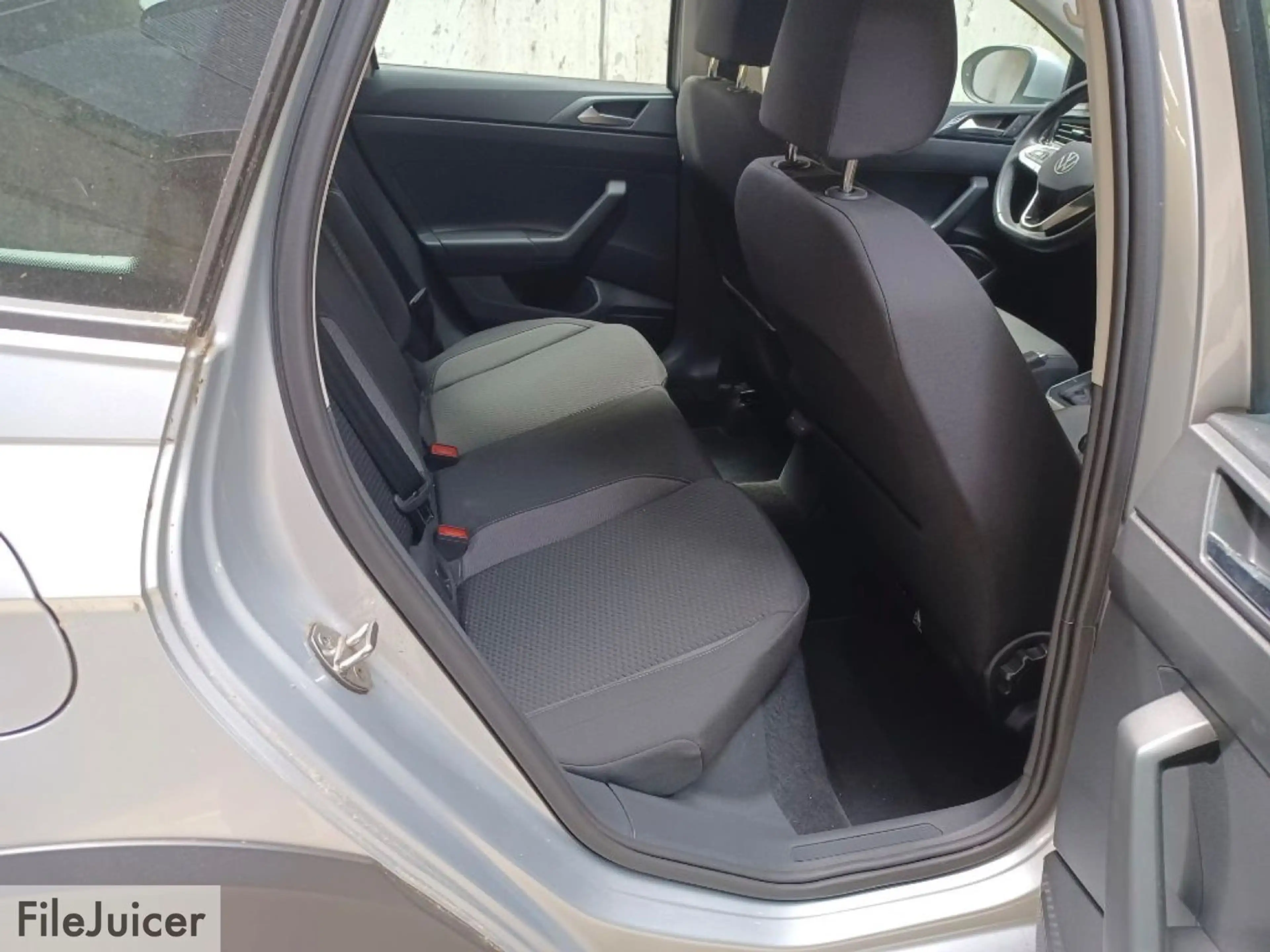 Volkswagen Taigo Life DSG|LED|ALU|DAB|ACC|CARPLAY|1.HAND — photo 7