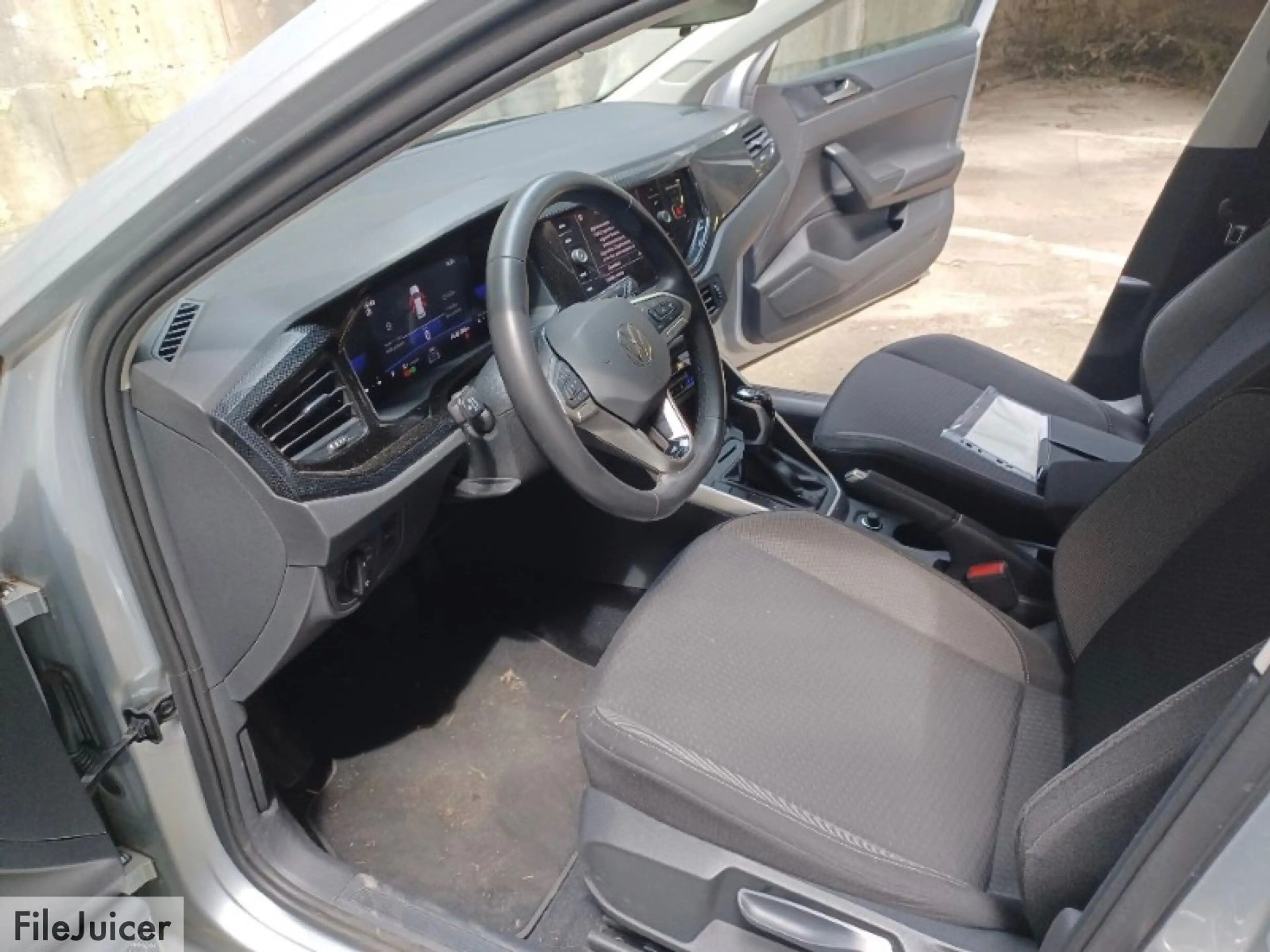 Volkswagen Taigo Life DSG|LED|ALU|DAB|ACC|CARPLAY|1.HAND — photo 3