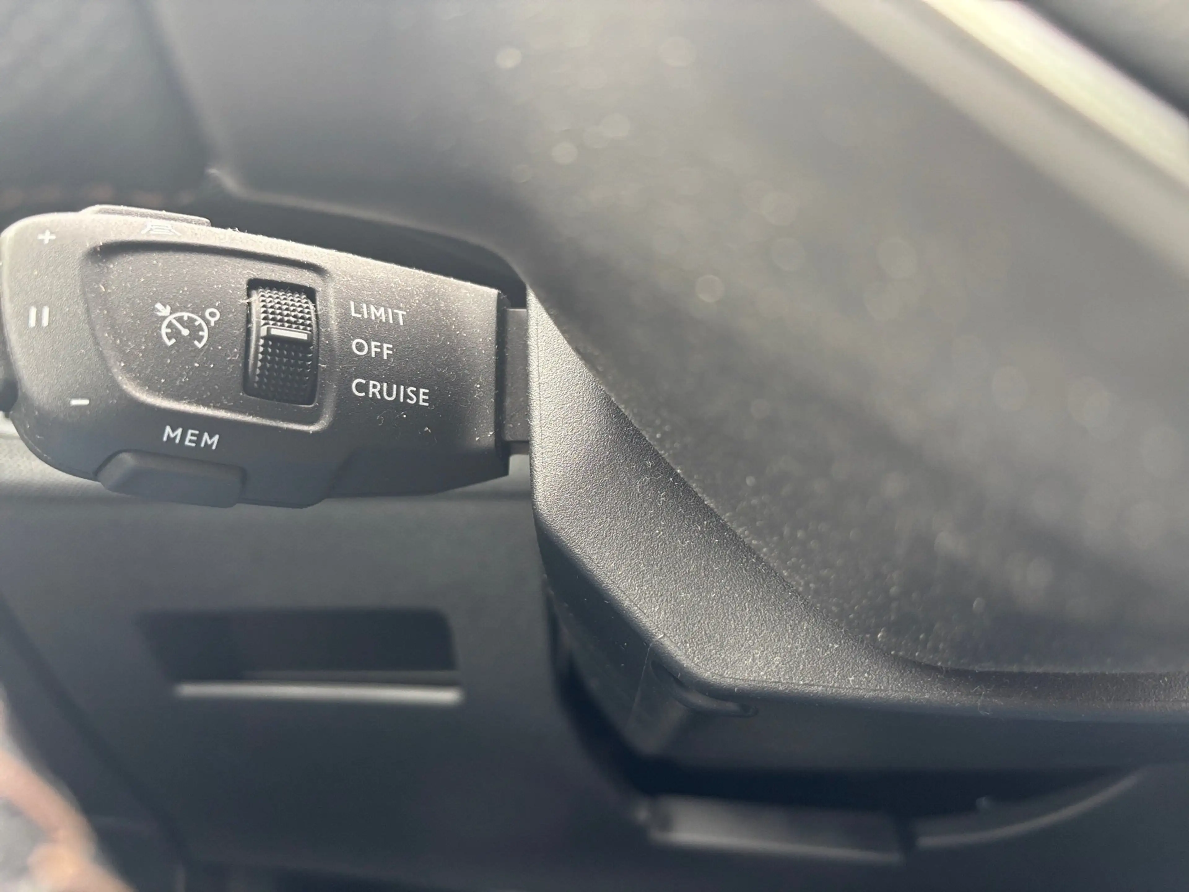 Peugeot Others 3008 Hybrid 225 (Plug-In) e-EAT8 GT ACC Pano Navi — photo 7