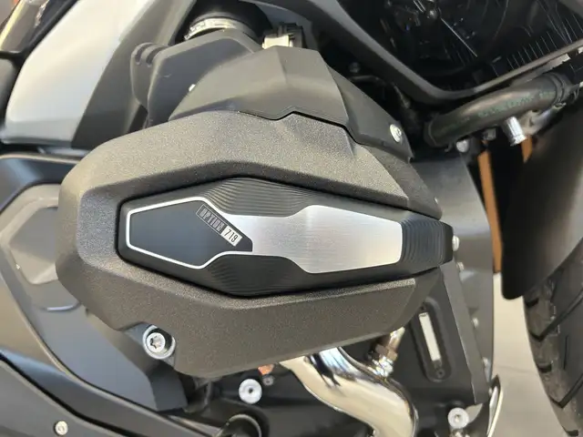 BMW R 1300 GS view 8