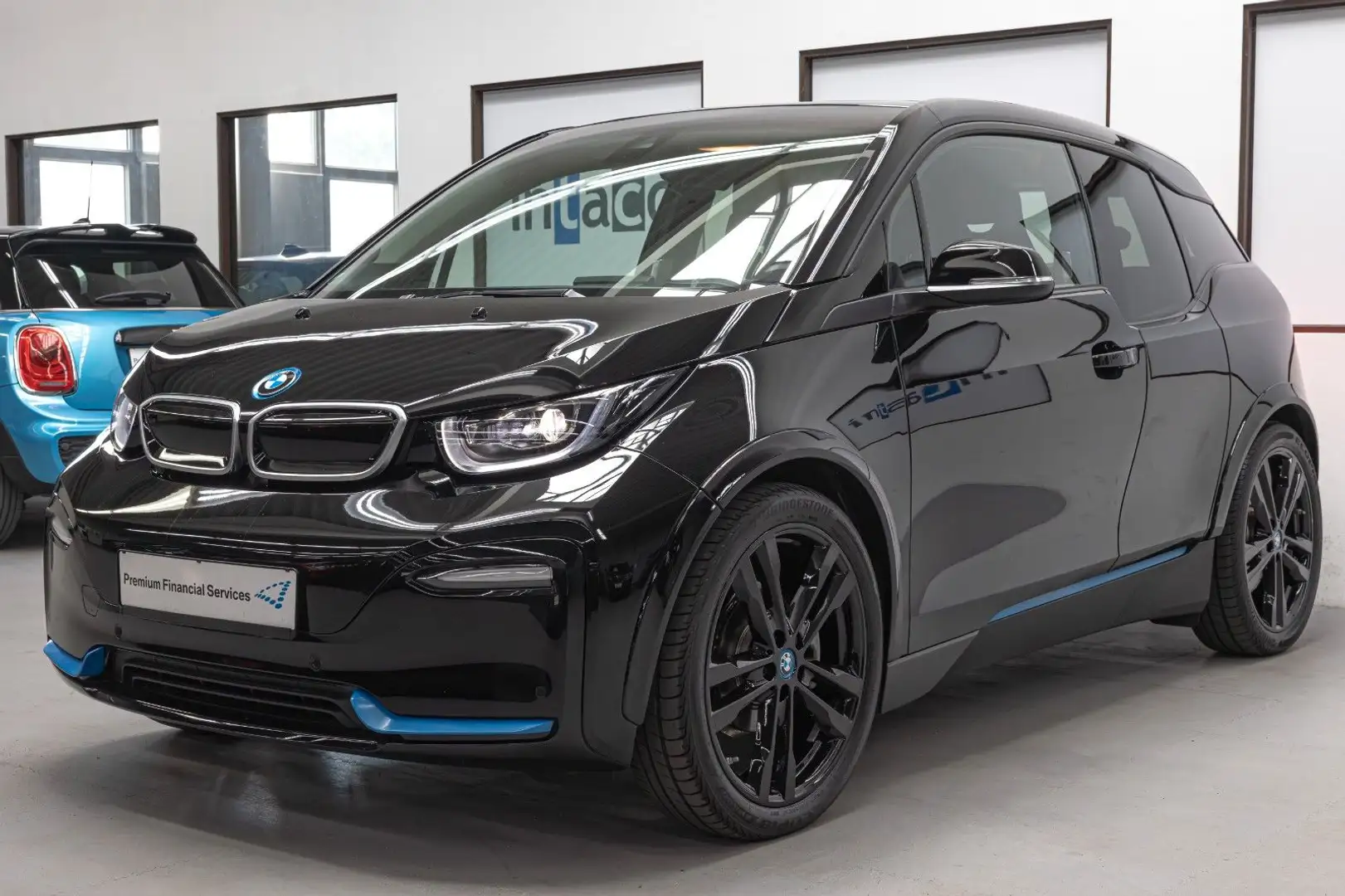 BMW i3 s LED Navi H&K DriveAss+ GSD Kamera PDC uvm! Zwart - 1
