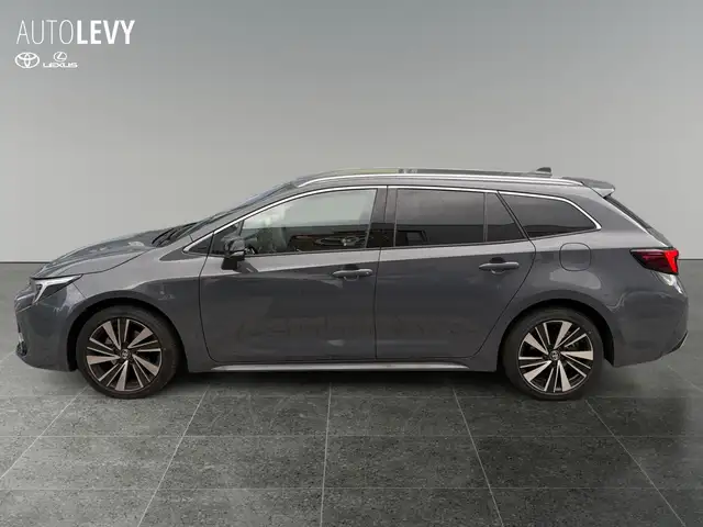 Toyota Corolla view 3
