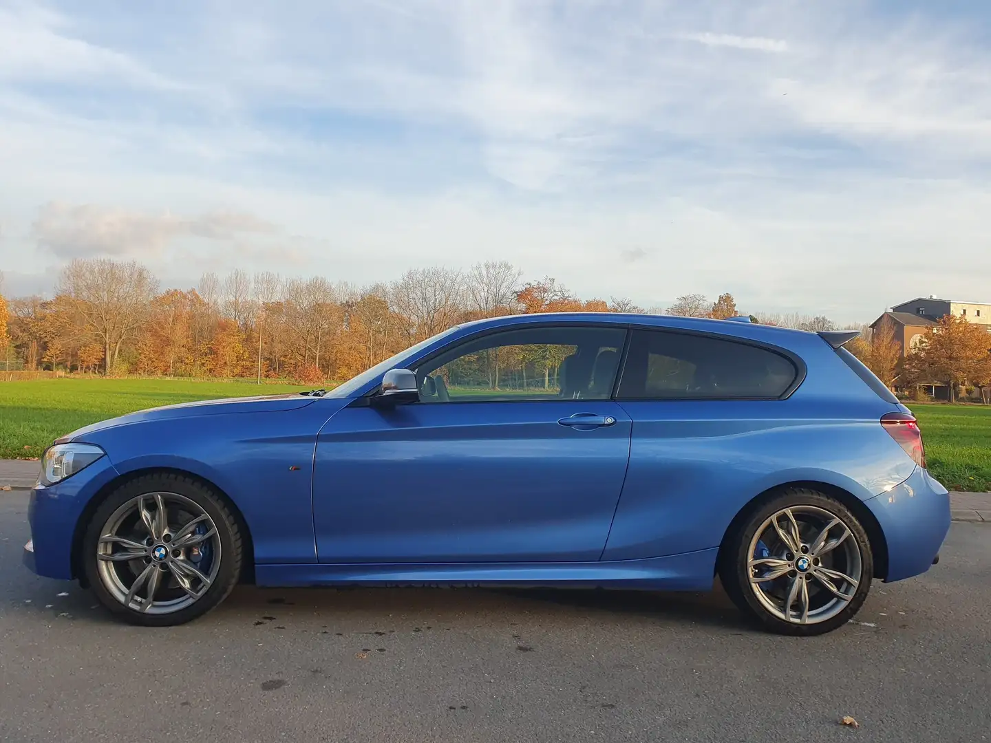 BMW 135 xD. High Exe. M Sport uitlaat Niebieski - 2