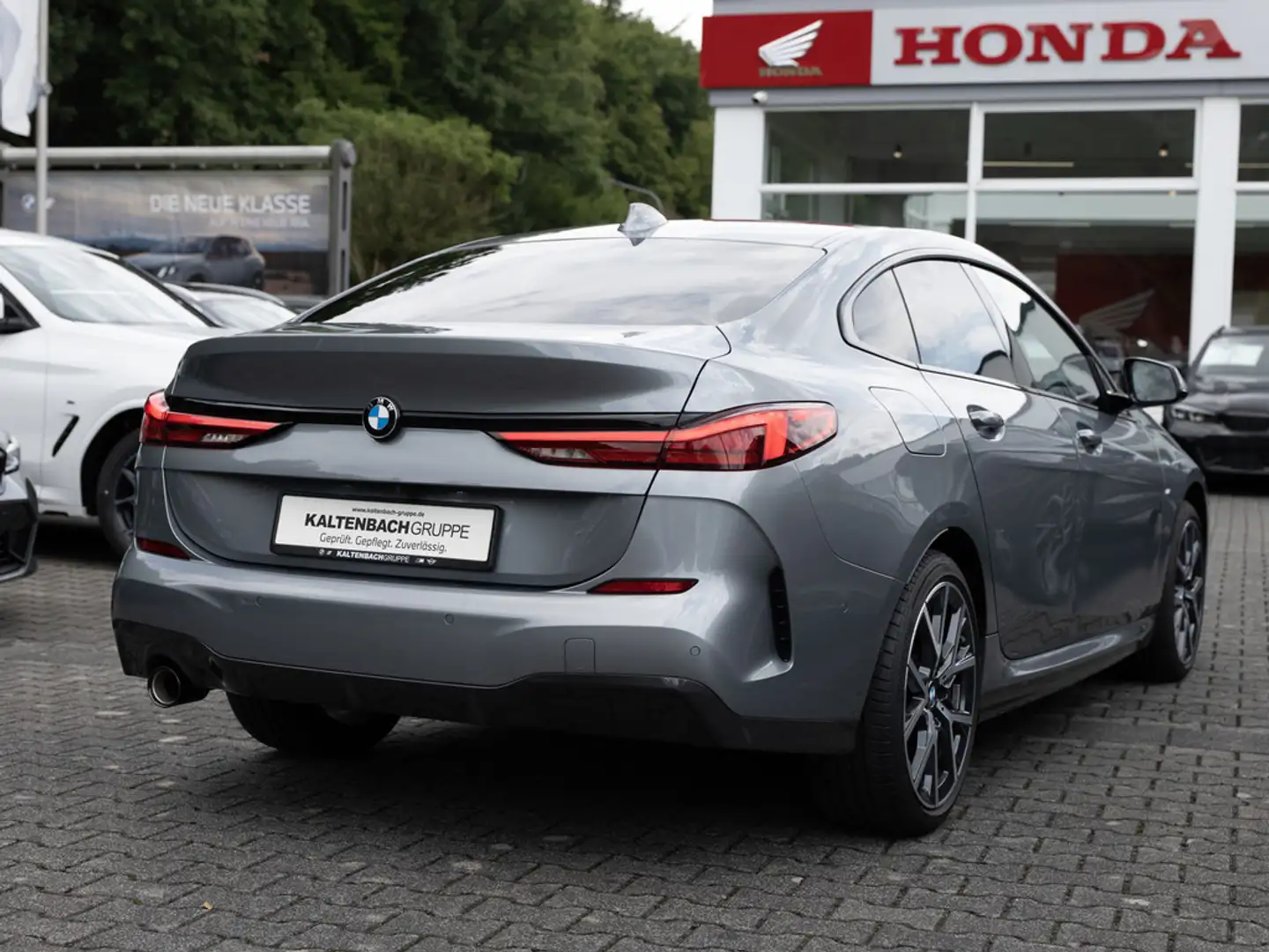 BMW 218 i Gran Coupe M-Sport LED ACC NAVI KAMERA Grijs - 2