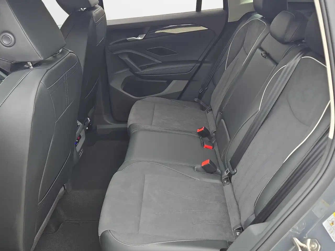 Volkswagen Tiguan 2.0 TSI DSG 4M Elegance 12