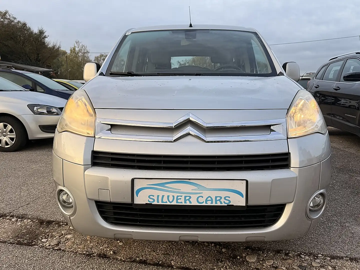 Citroën Berlingo 1,6 HDi 90 emotion FAP Silber - 1