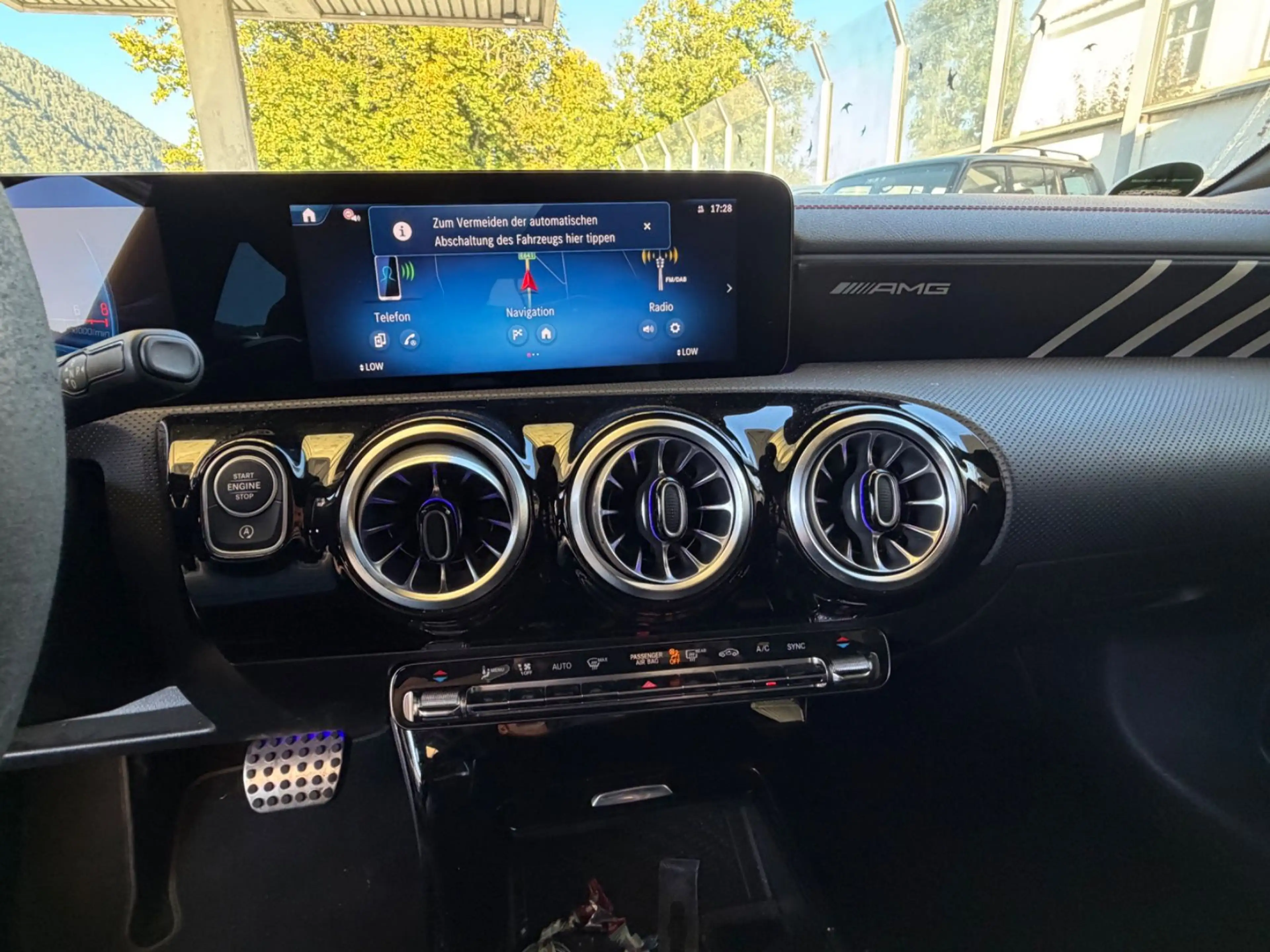 Mercedes-Benz CLA 35 AMG 4M Premium+ — photo 11