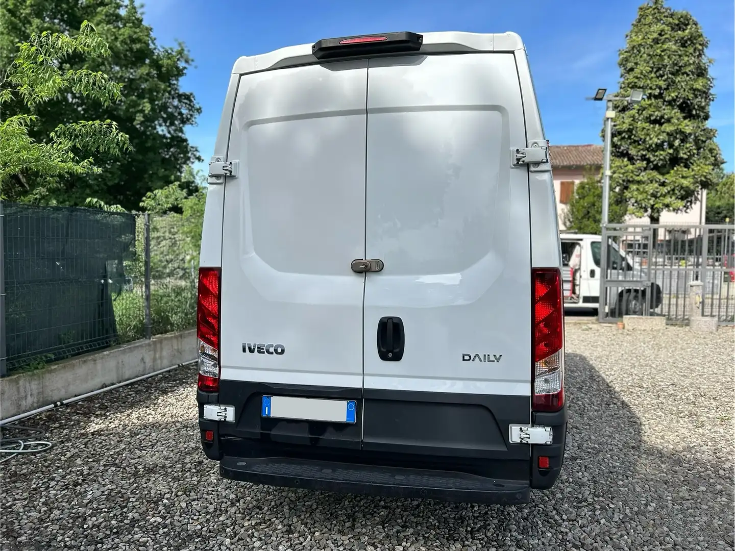 Iveco Daily 35S14V 2.3 HPT PM-SL-TM EURO 6 Weiß - 2