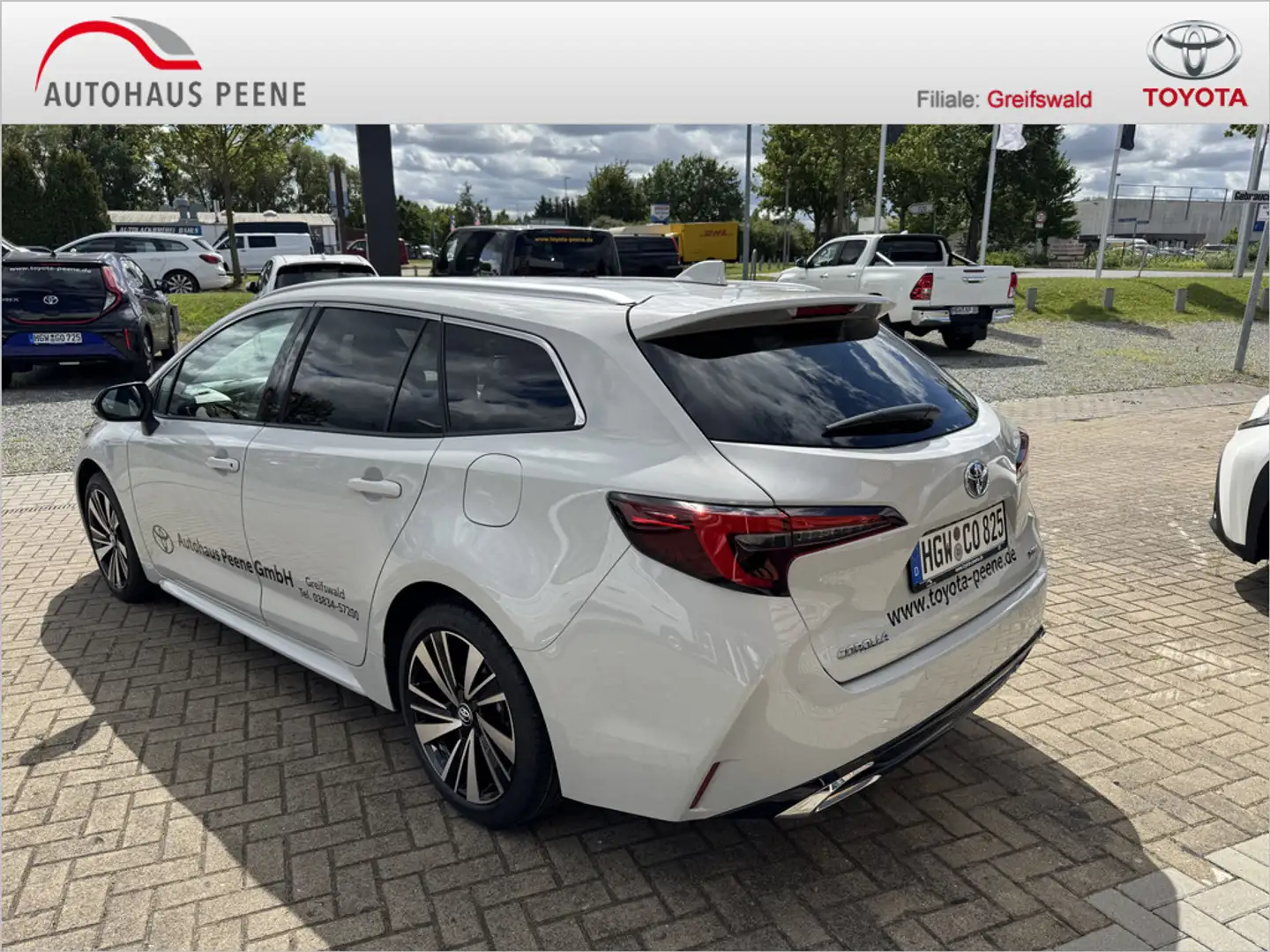 Toyota Corolla Touring Sports 2.0 Hybrid Teamplayer Gris - 2