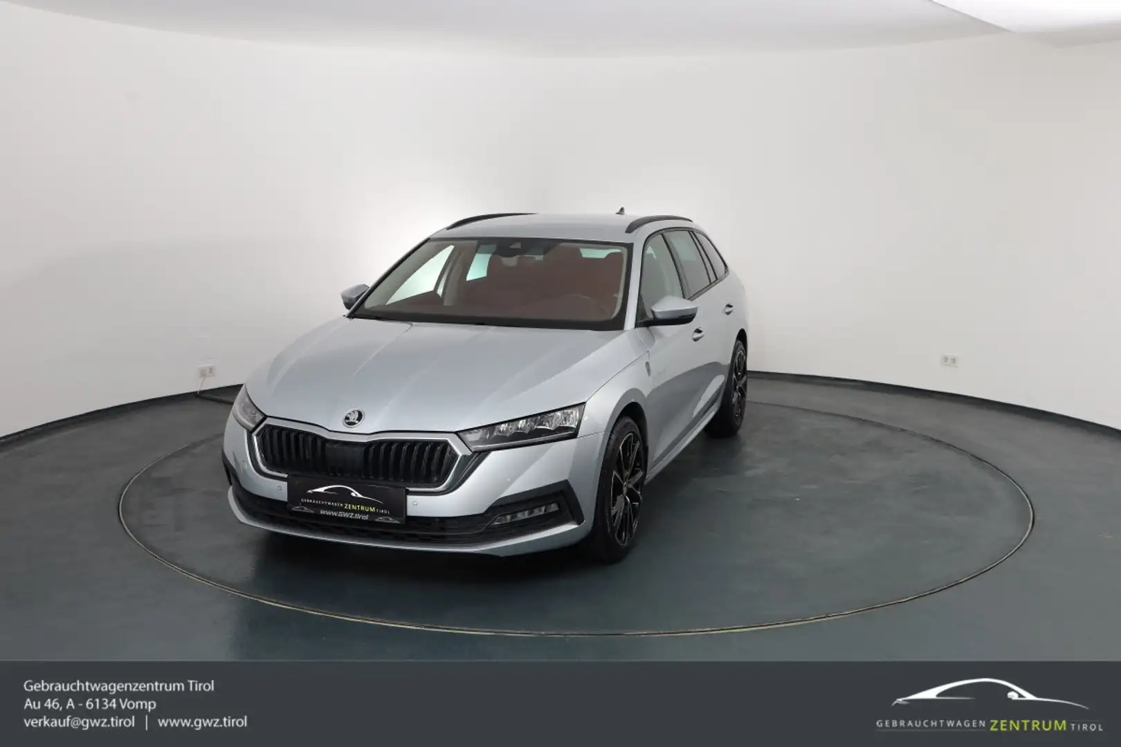 Skoda Octavia Combi 1,5 TSIe TEC Ambition Navi DSG TOP! Argent - 1