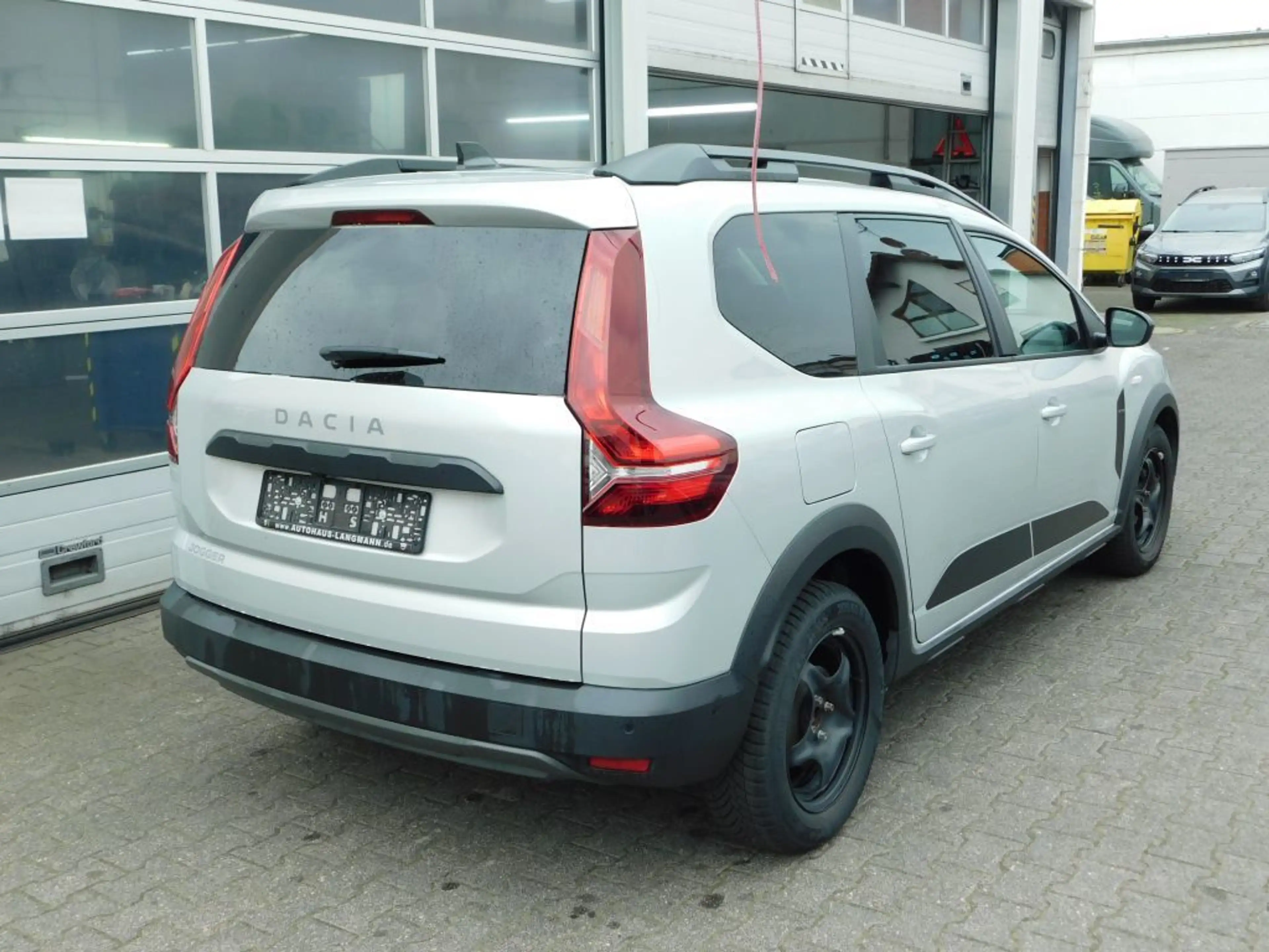 Dacia Jogger Extreme+ TCe 110 5-Sitzer — photo 3