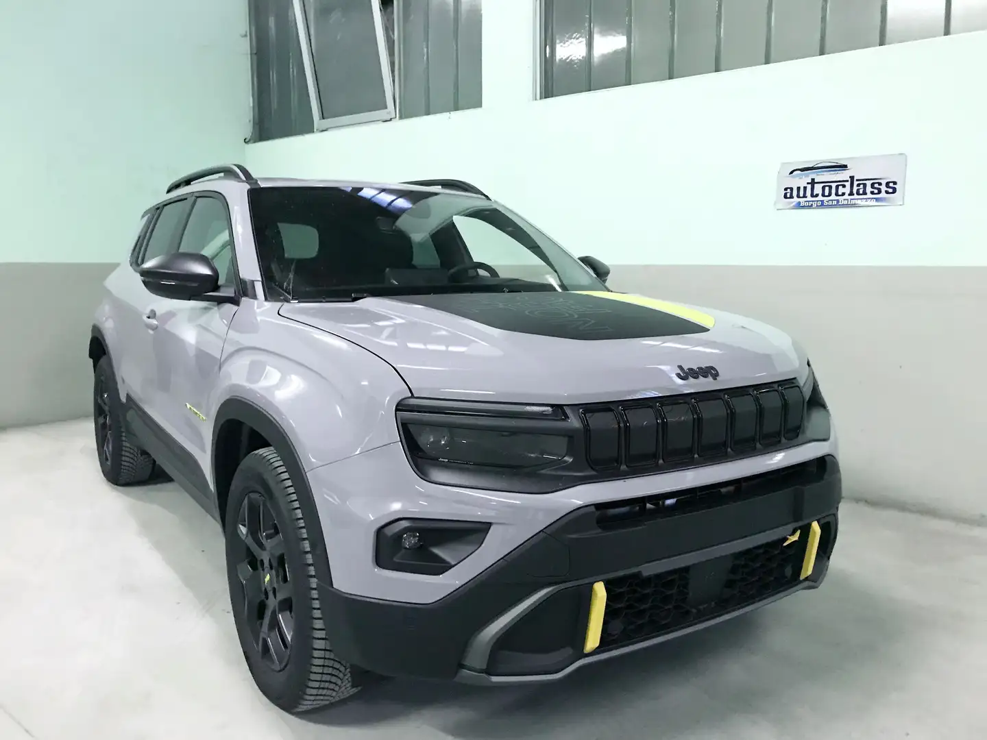 Jeep Avenger The North Face 4xe 145cv / 1 of 4806 Grigio - 1