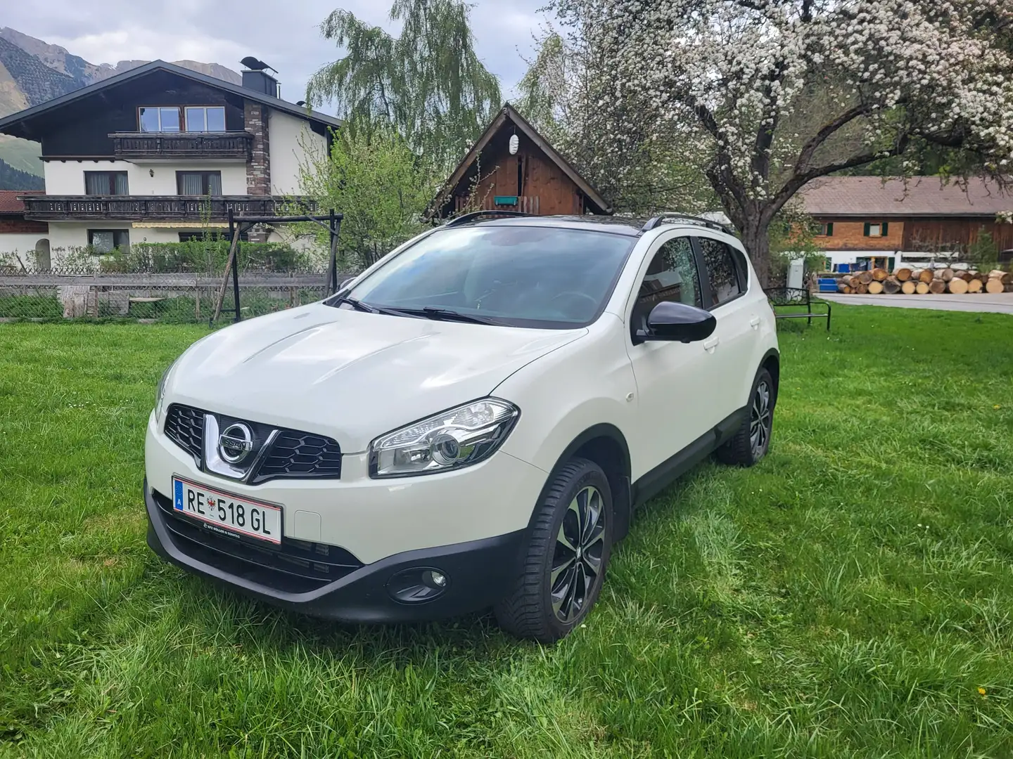 Nissan Qashqai Qashqai 1,6 dCi 360 Start/Stop 4WD 360 Start/Stop Weiß - 1