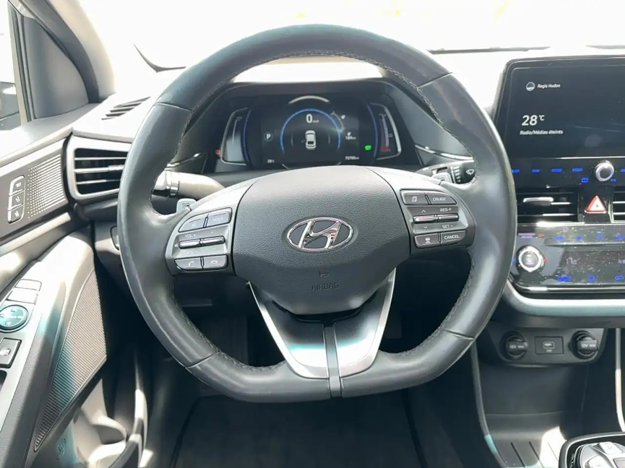 Hyundai IONIQ снимка Hyundai IONIQ