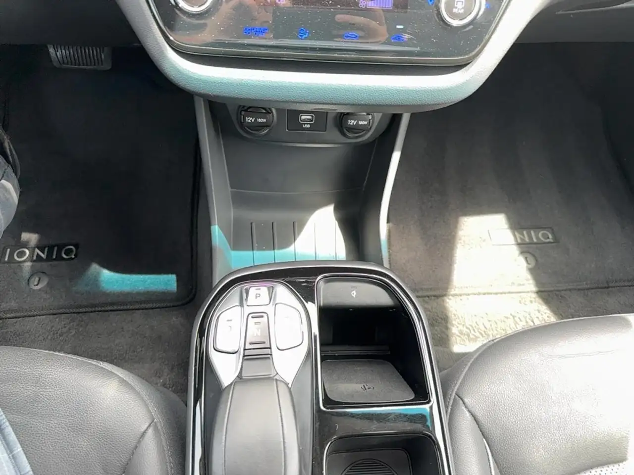 Hyundai IONIQ снимка Hyundai IONIQ