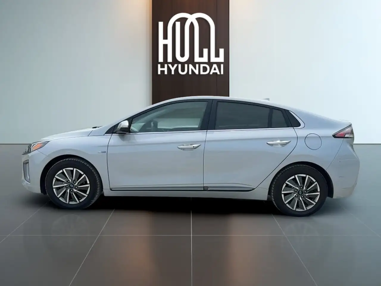 Hyundai IONIQ снимка Hyundai IONIQ