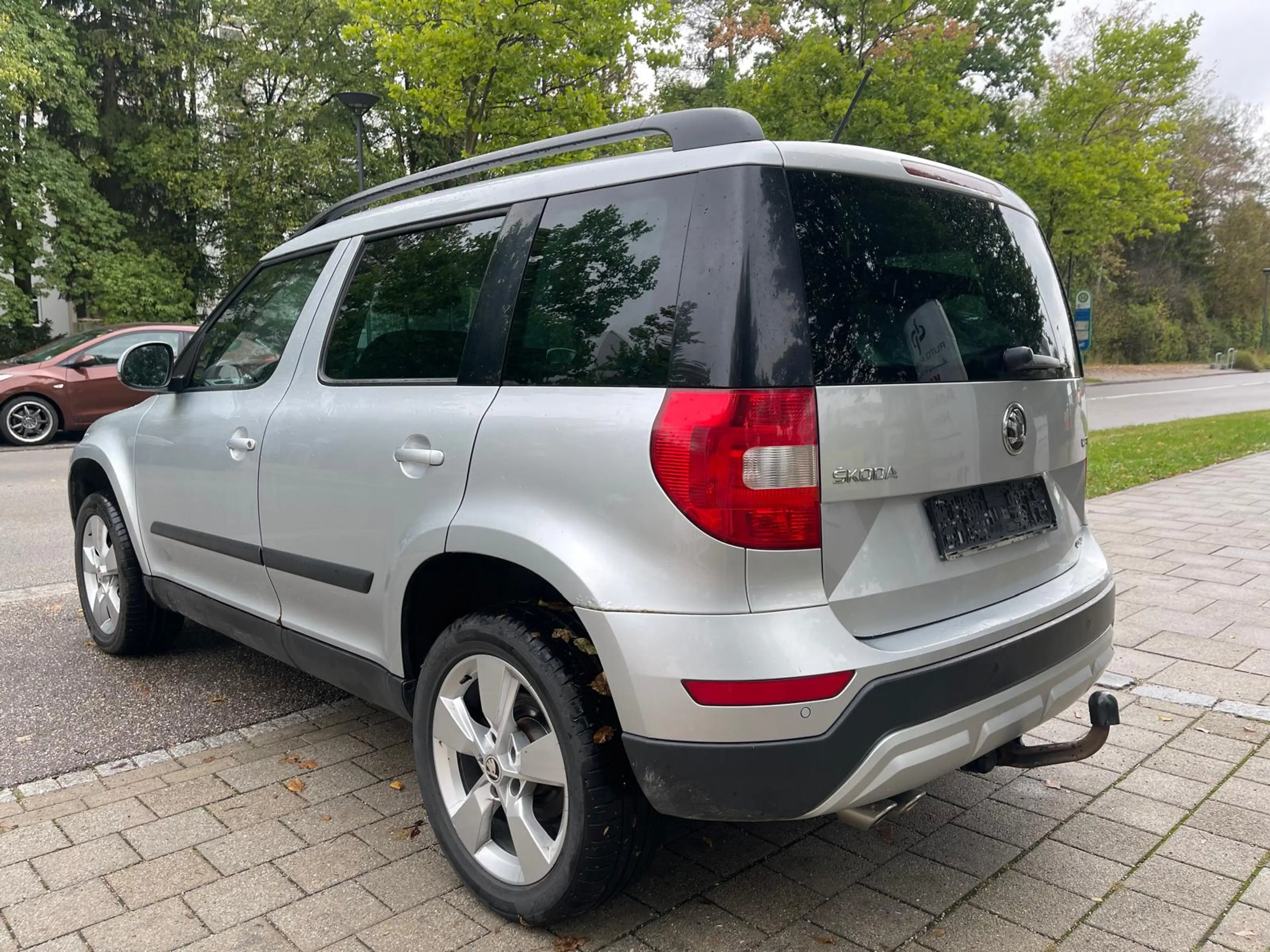 Skoda Yeti Style Outdoor 4x4 *TÜV 09/2027* — photo 3